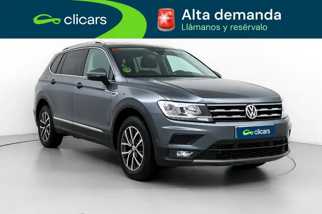 Volkswagen Tiguan Allspace view 3