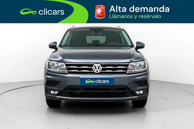 Volkswagen Tiguan Allspace view 2