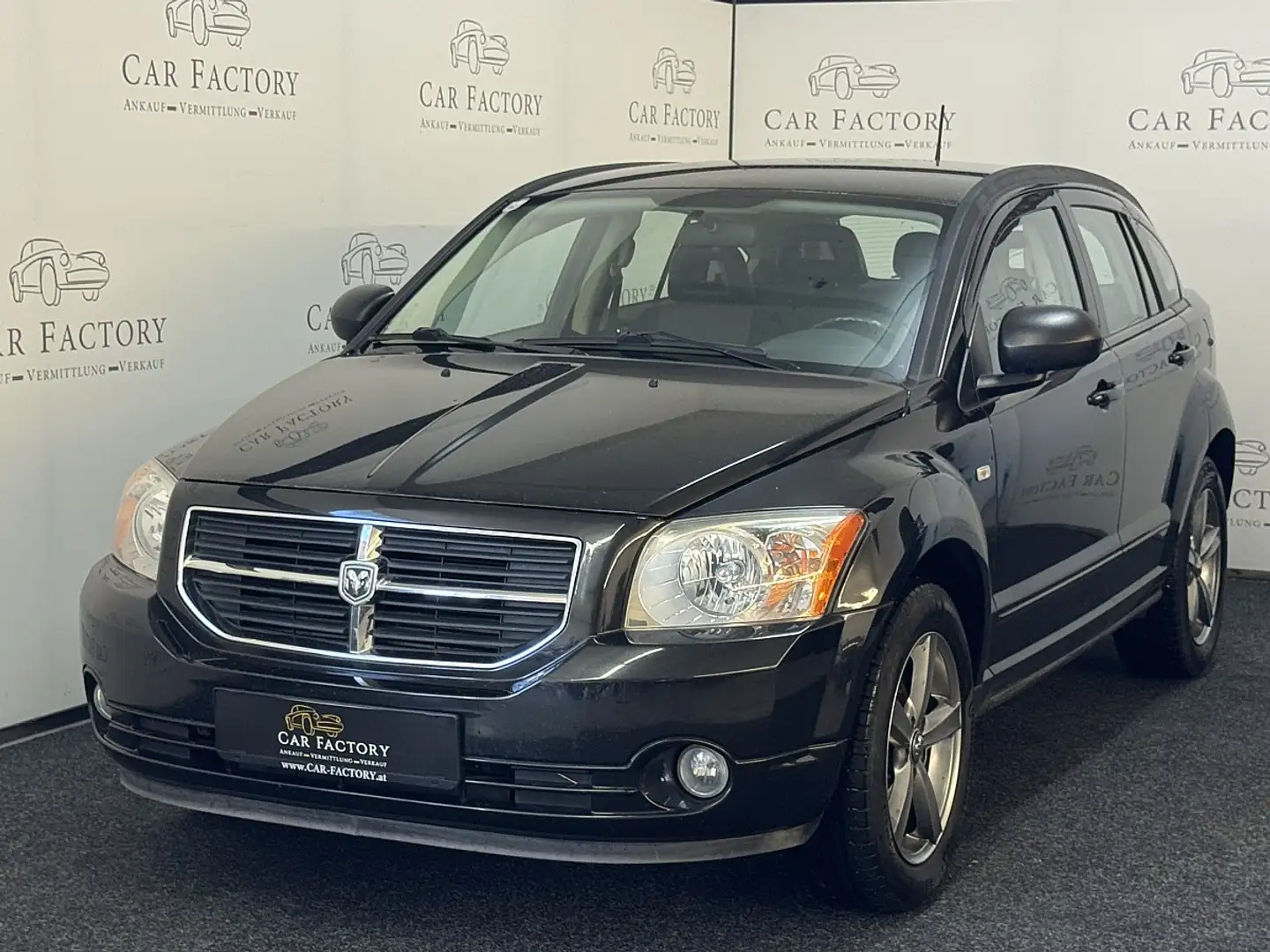 Dodge Caliber 2,0 CRD SXT Schwarz - 1