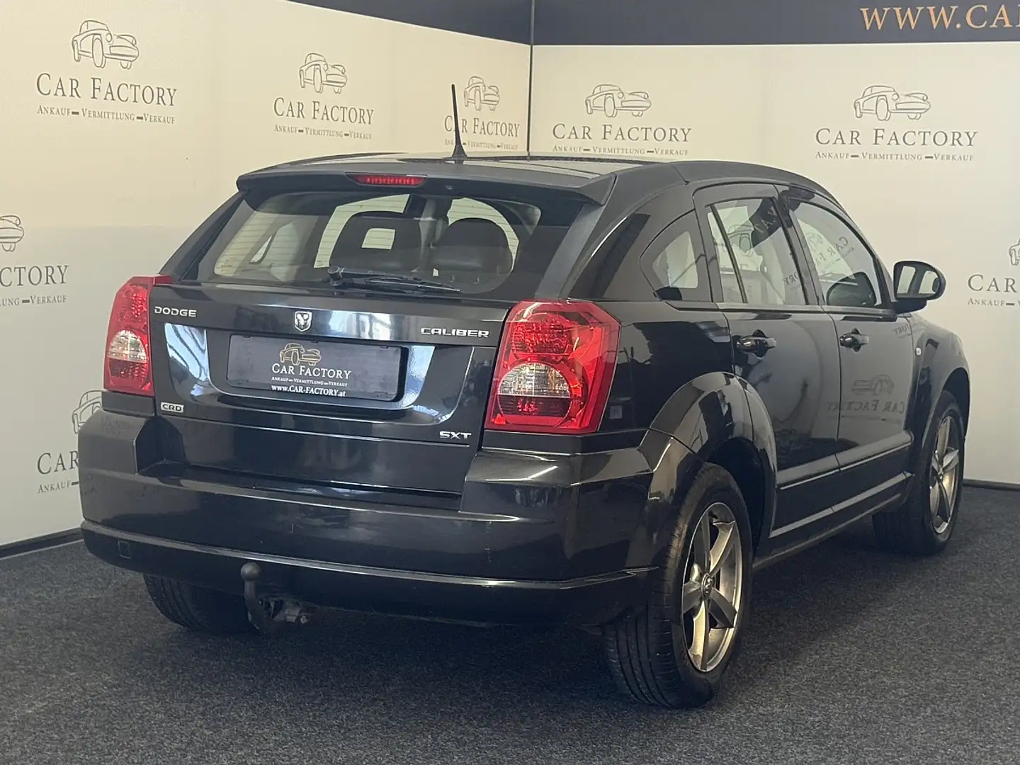 Dodge Caliber 2,0 CRD SXT Schwarz - 2