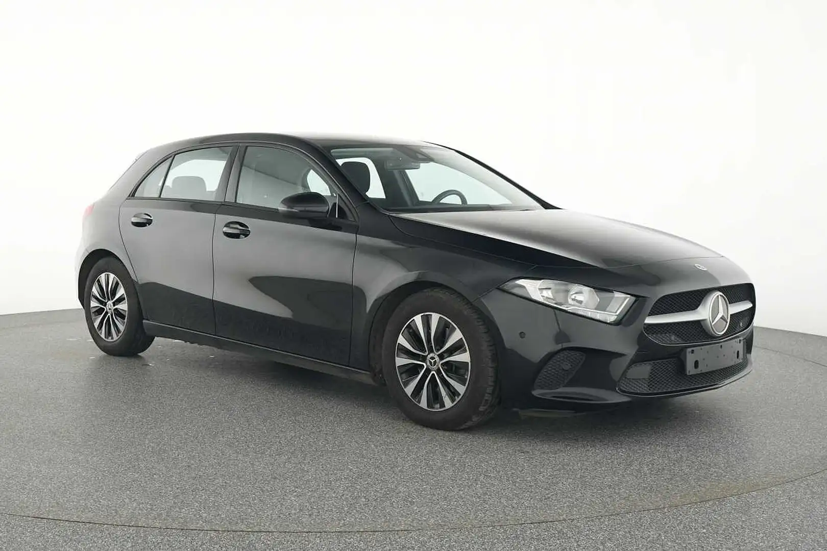 Mercedes-Benz A 200 d Zwart - 2