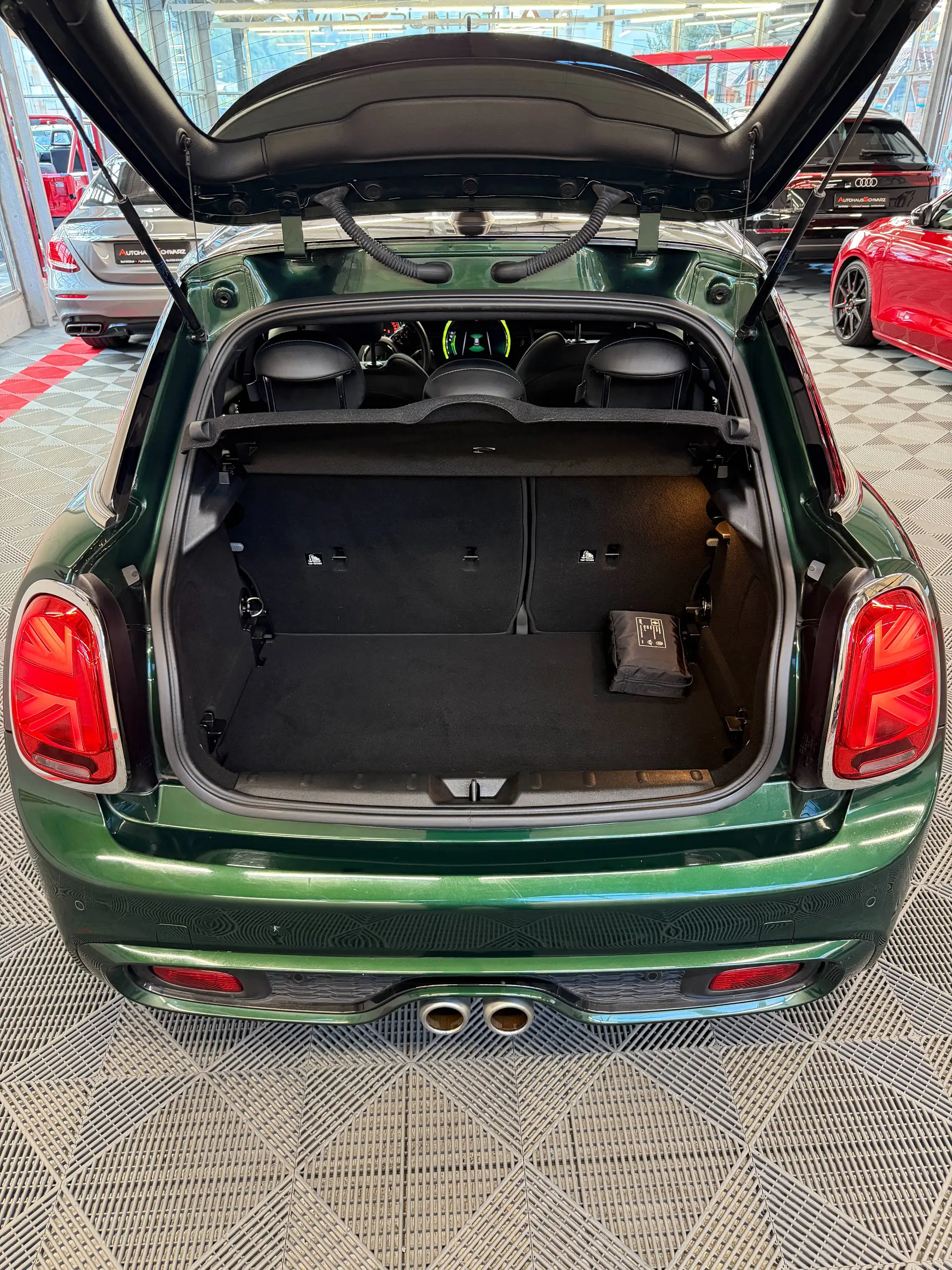 MINI Cooper S Cooper S Aut. Led Leder Navi PDC SHZ Tempo MFL FahrAss — photo 13