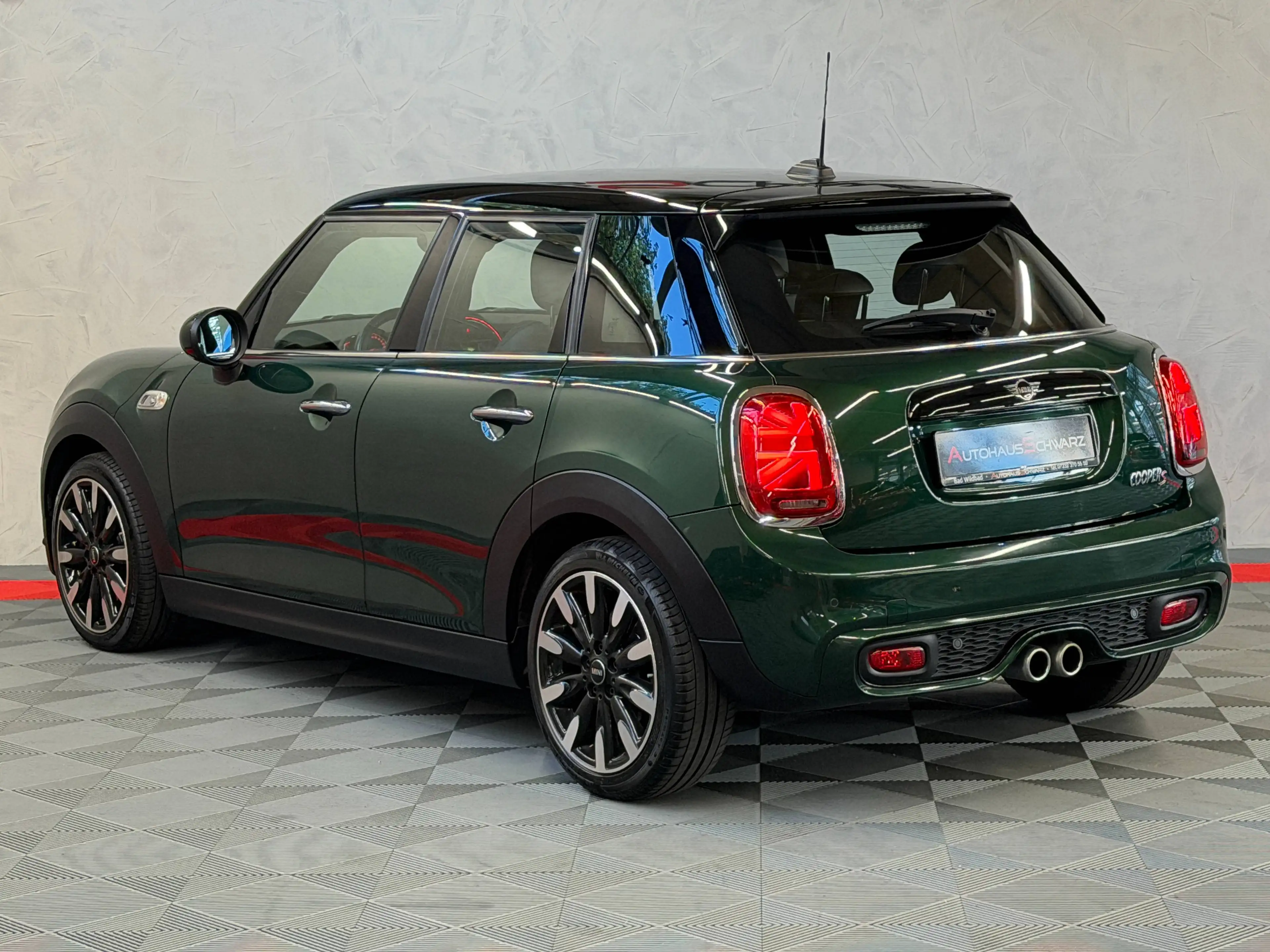 MINI Cooper S Cooper S Aut. Led Leder Navi PDC SHZ Tempo MFL FahrAss — photo 5