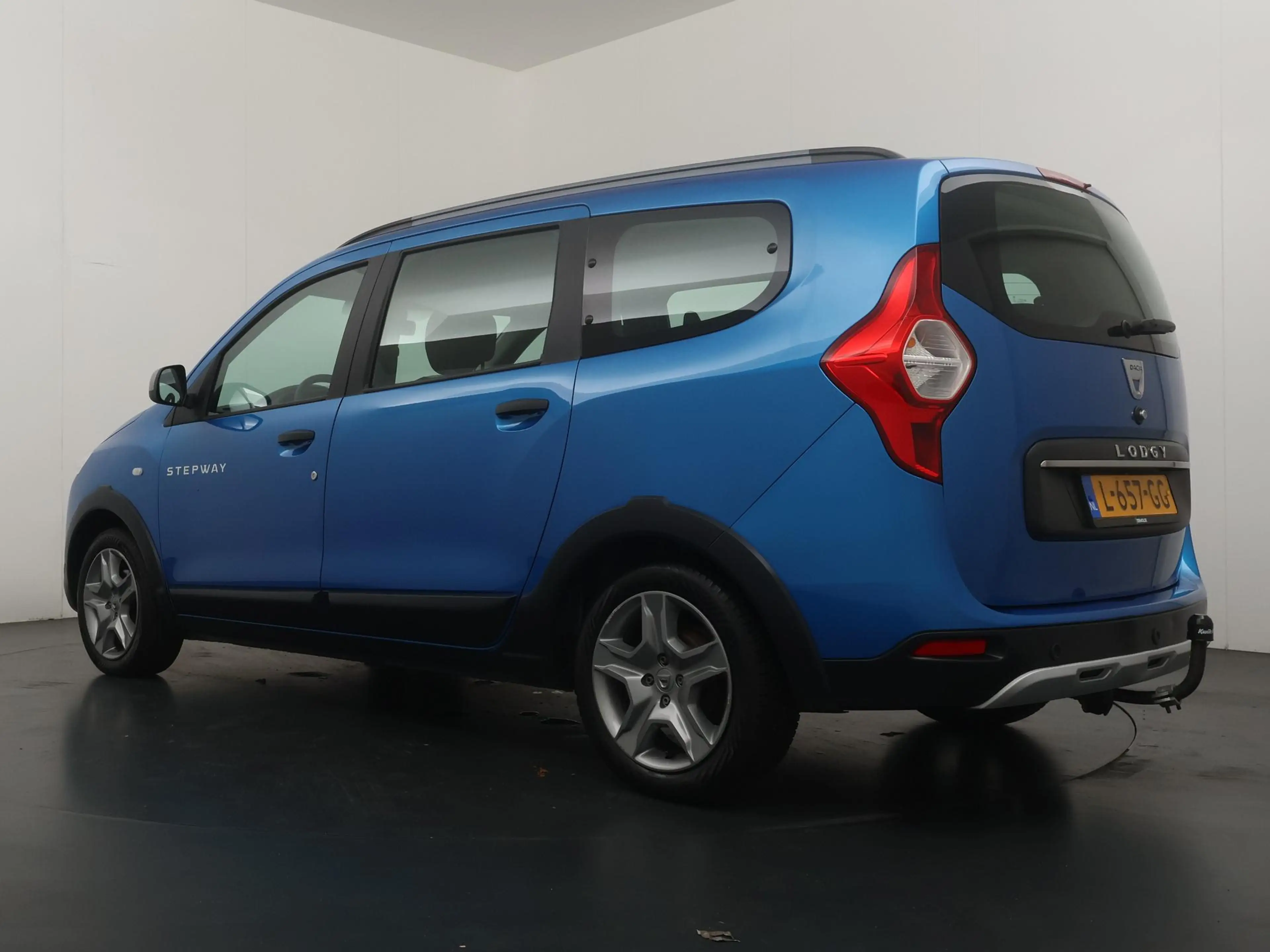 Dacia Lodgy TCe 115 Stepway 7p | Trekhaak | Parkeercamera | — photo 3