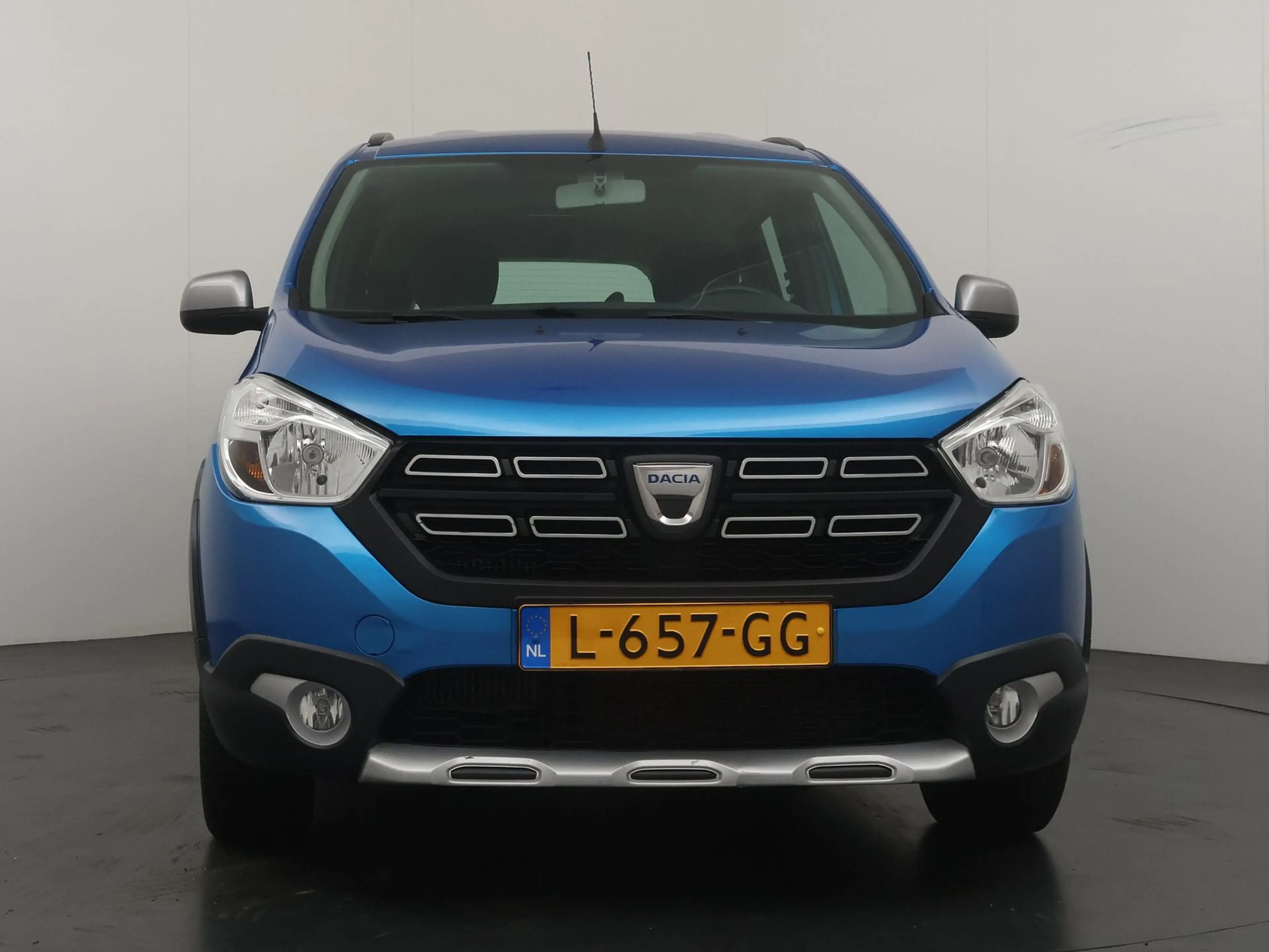 Dacia Lodgy TCe 115 Stepway 7p | Trekhaak | Parkeercamera | — photo 8