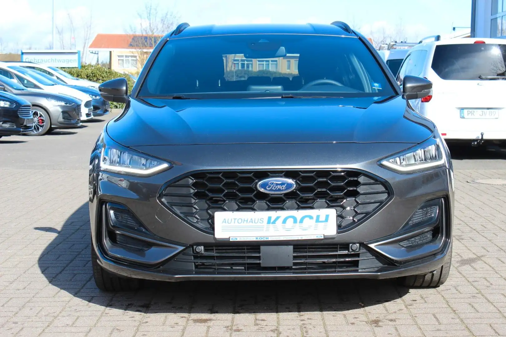 Ford Focus Turnier ST-Line+LED+ACC+18''ALU+AHK Grau - 2