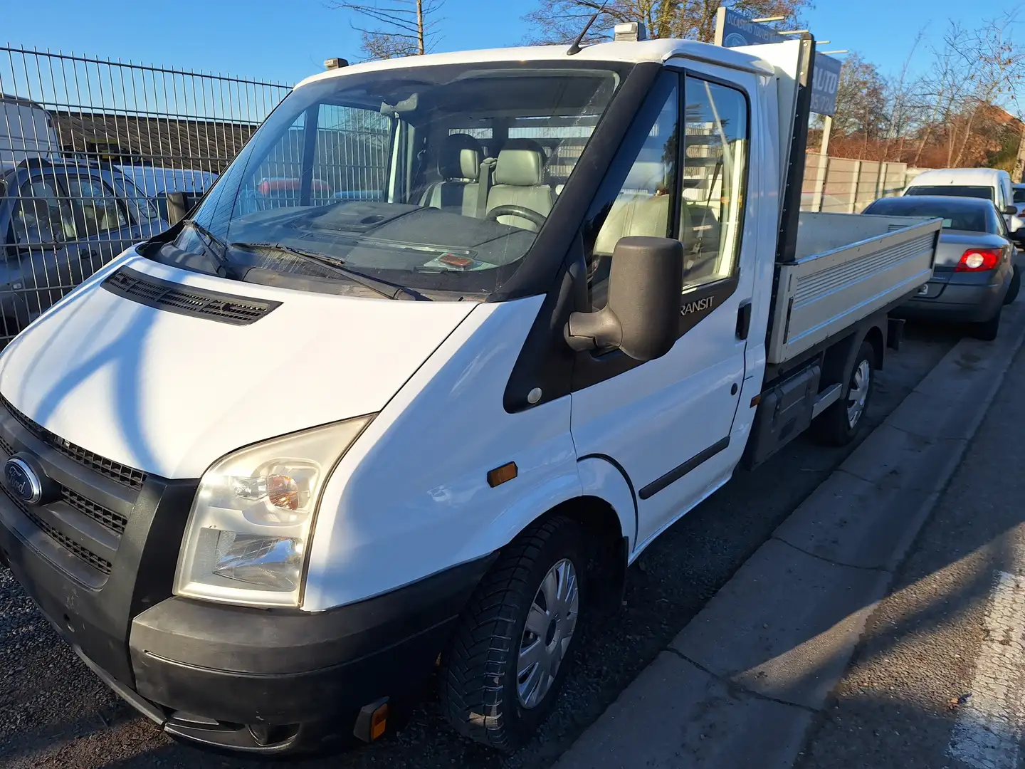 Ford Transit ENTIERMENT RECONDITIONNE Wit - 2