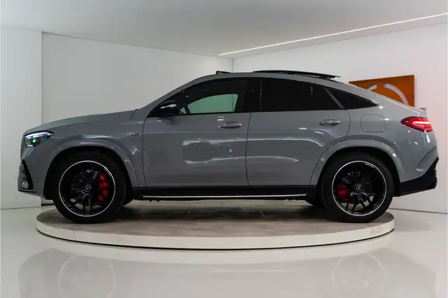 Mercedes-Benz GLE view 2