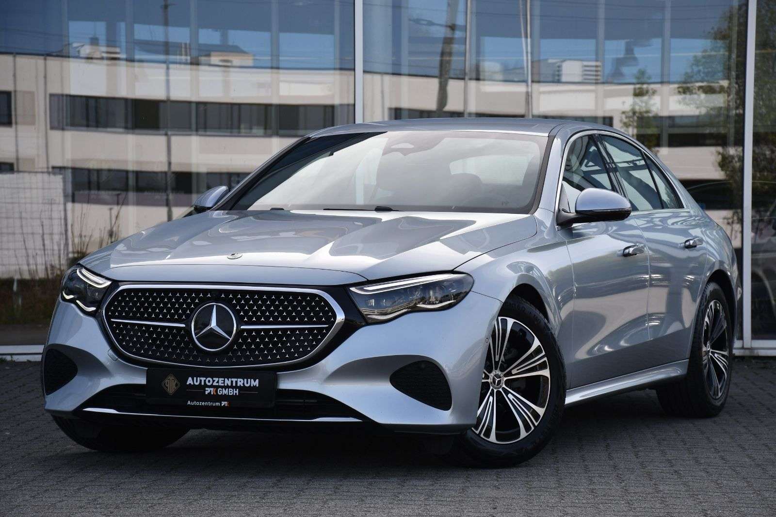 Second hand Mercedes Benz E-Class 