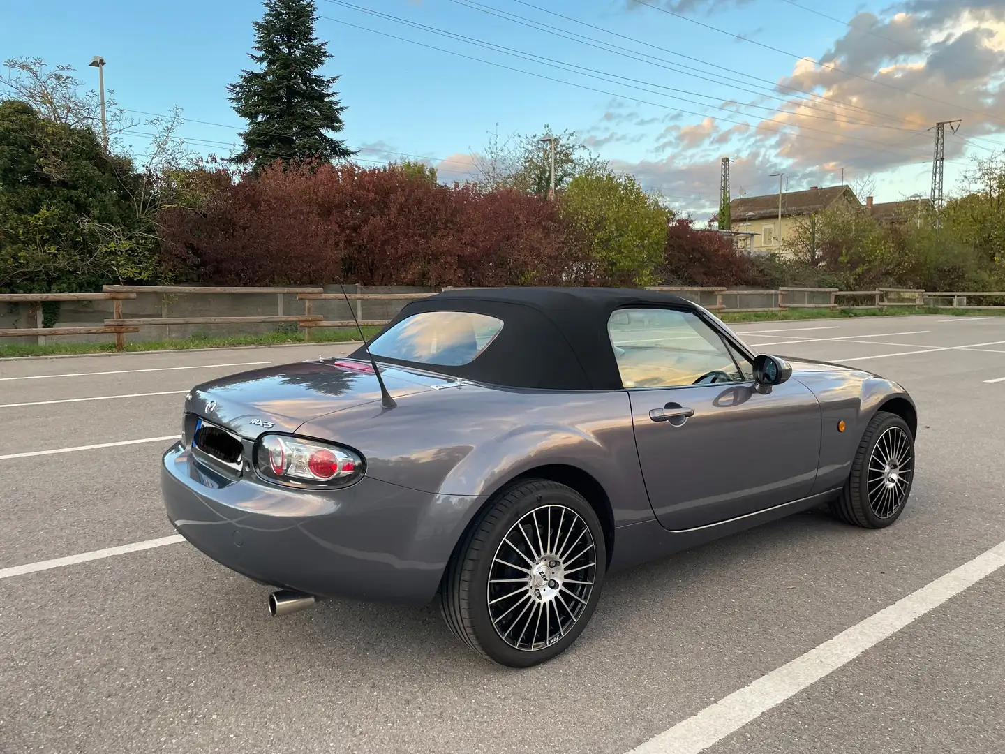 Mazda MX-5 MX-5 1.8 MZR Emotion Grau - 1