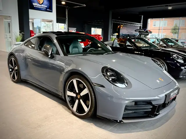 Porsche 992 911 Carrera Coupé * Facelift * PDK * Full  *