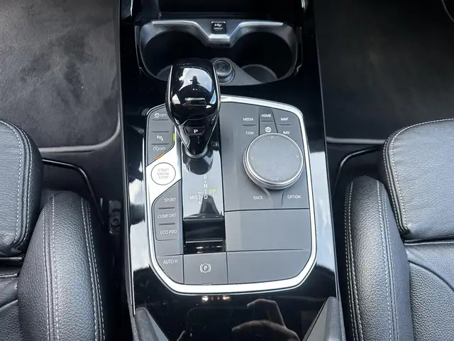 BMW 1 Series view 9