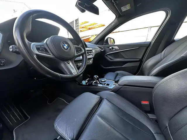 BMW 1 Series view 14