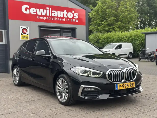 BMW 1 Series view 19