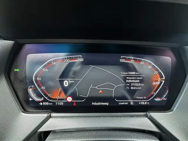 BMW 1 Series view 12