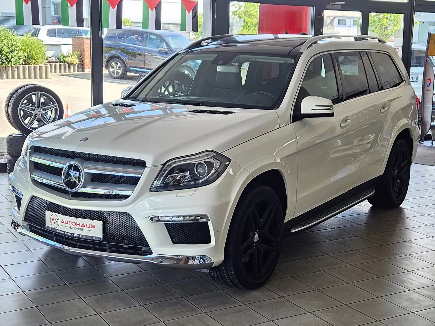 Mercedes-Benz GL 500 GL500 BE 4Matic AMG *Scheckheftgepflegt, 1.Hand* Weiß - 1