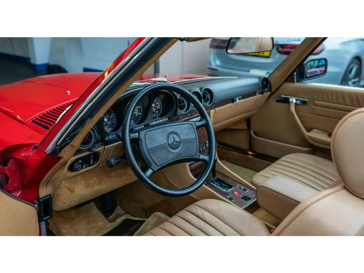Mercedes-Benz SL 560 R107, foto 11