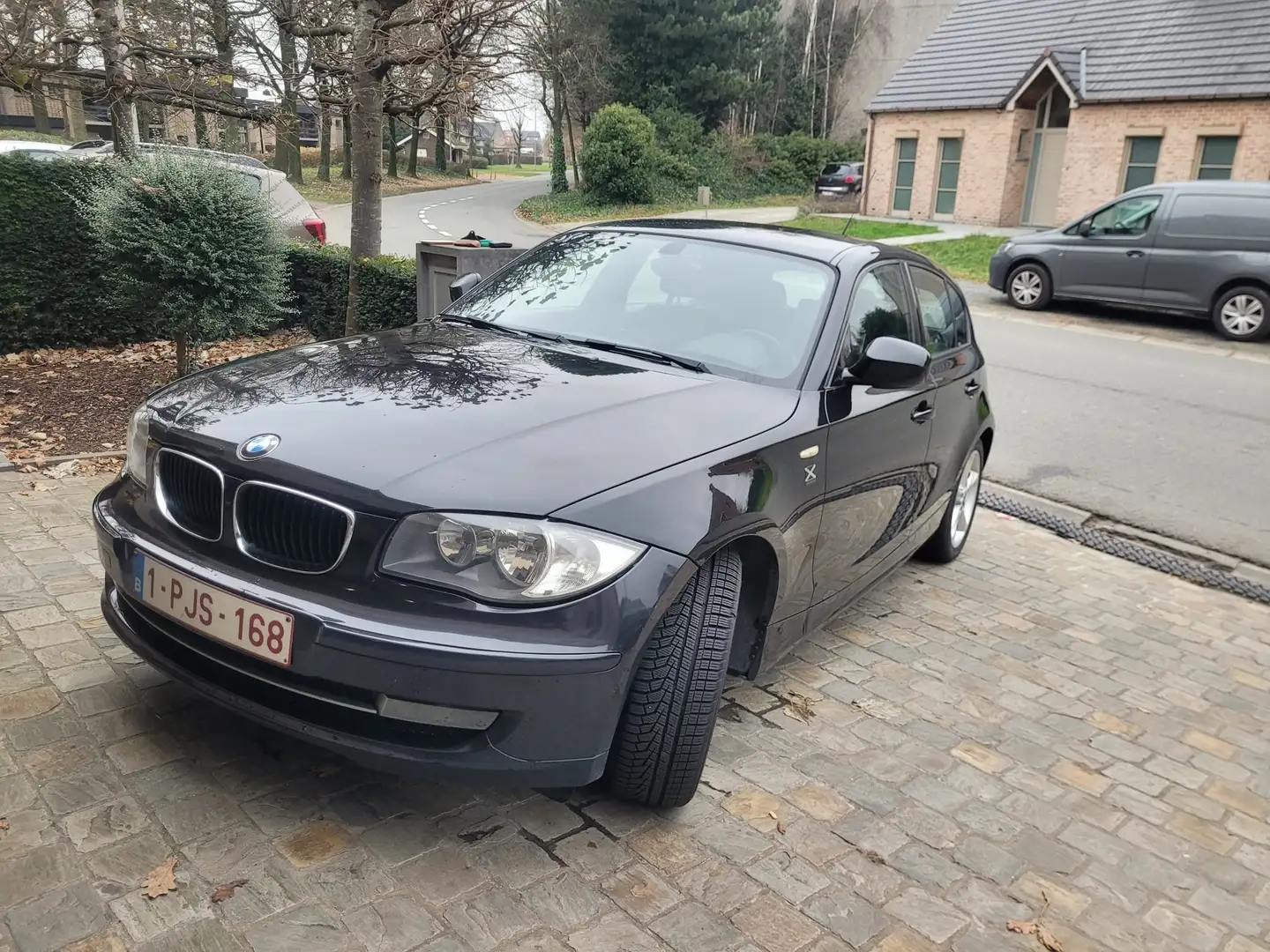 BMW 116 d Crossed Flag Zwart - 1