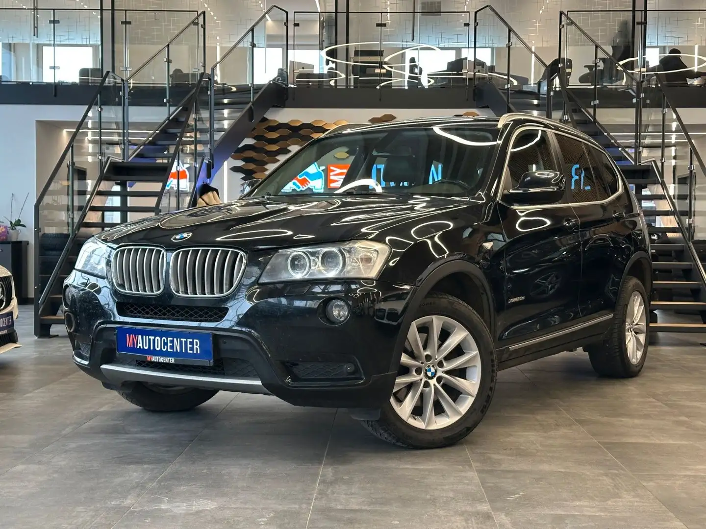 BMW X3 xDrive 20 d *Klima*SHZ*Navi*Bi-Xenon*Kamera* Zwart - 1
