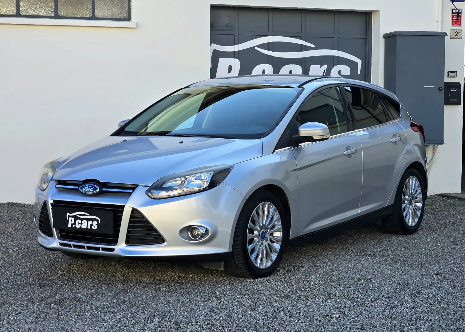 Ford Focus Focus 1.6 TDCi 95 CV Titanium Silber - 1