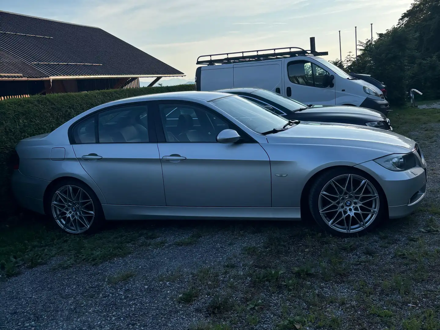 BMW 318 318d - 1
