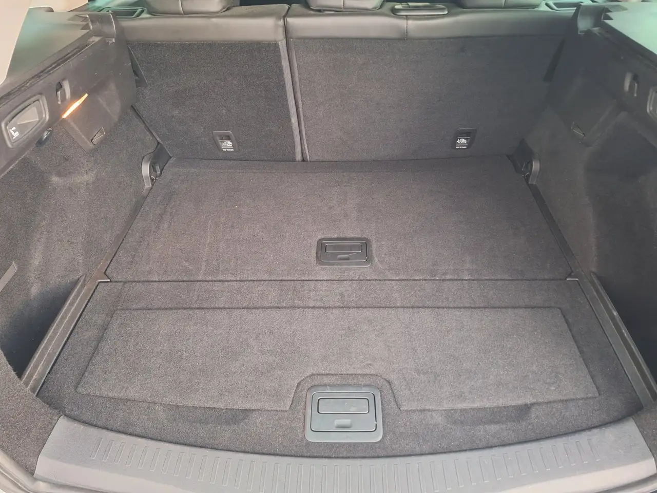 Renault Megane Citadine 5 portes — photo 32