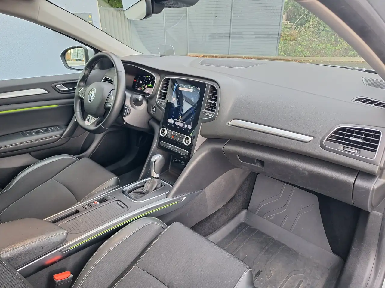 Renault Megane Citadine 5 portes — photo 14