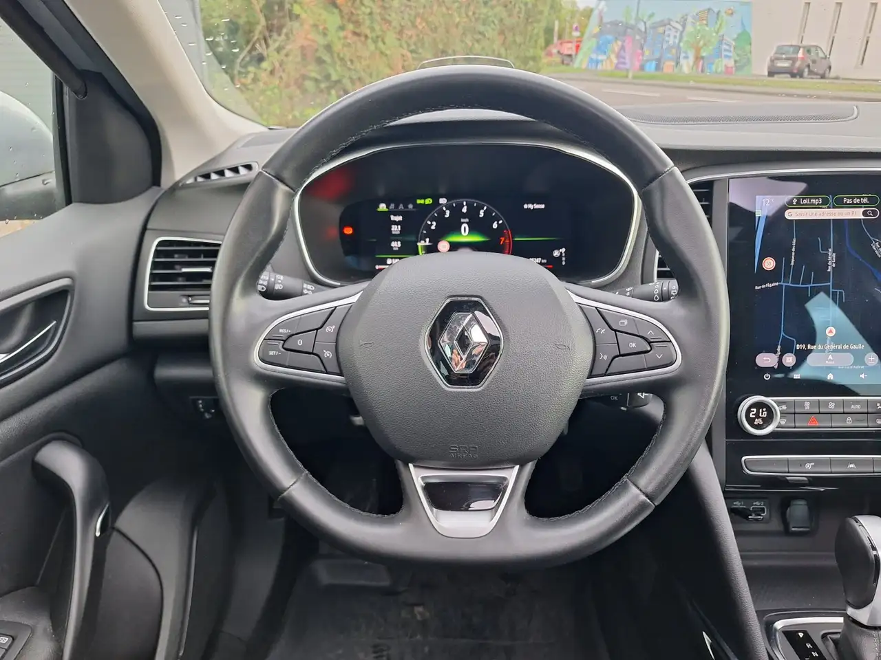 Renault Megane Citadine 5 portes — photo 11