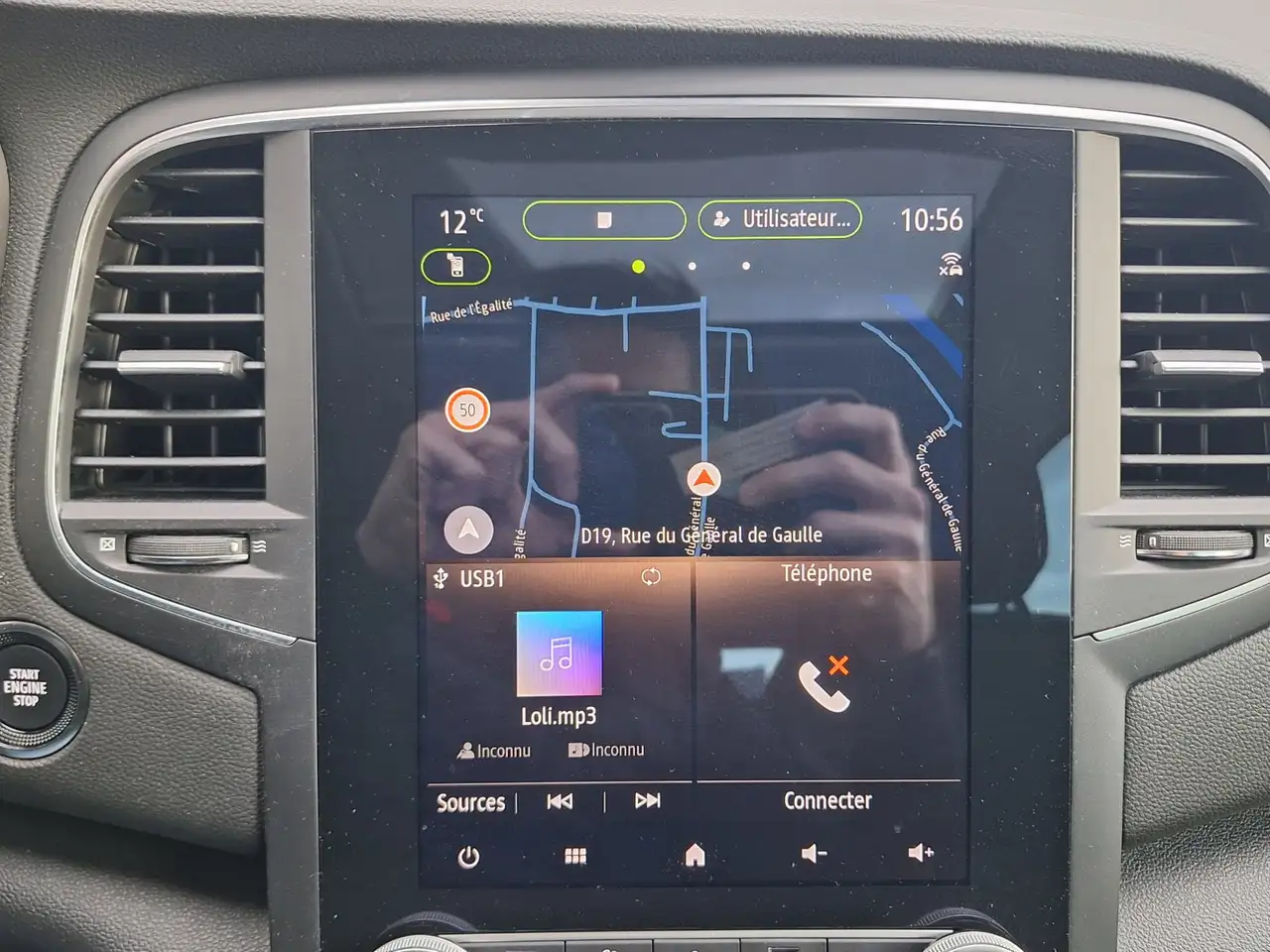 Renault Megane Citadine 5 portes — photo 26