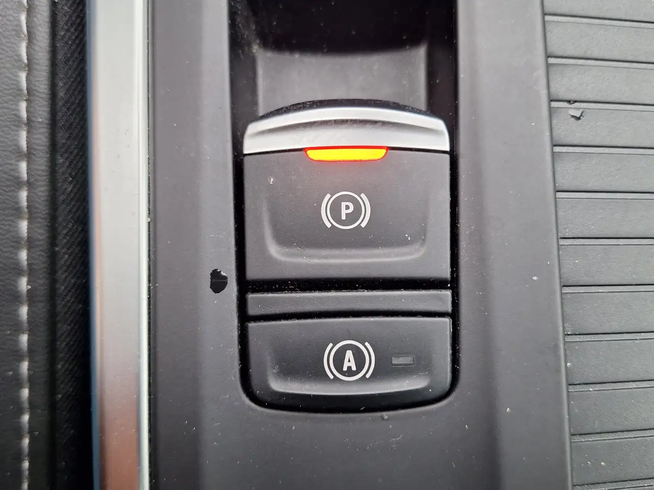 Renault Megane Citadine 5 portes — photo 31