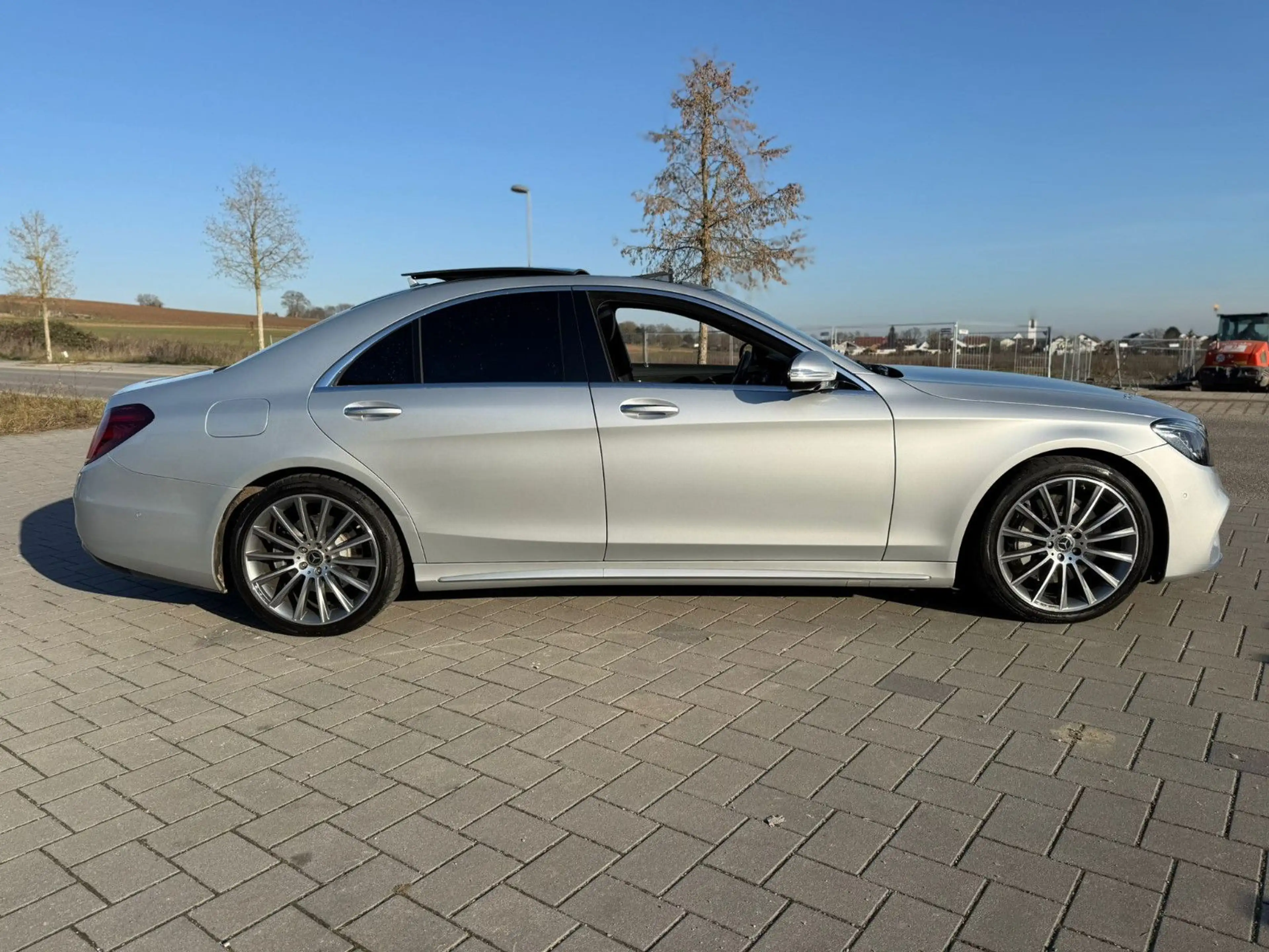 Mercedes-Benz S 350 d*AMG Paket*Panorama*Burmester*360° — photo 7