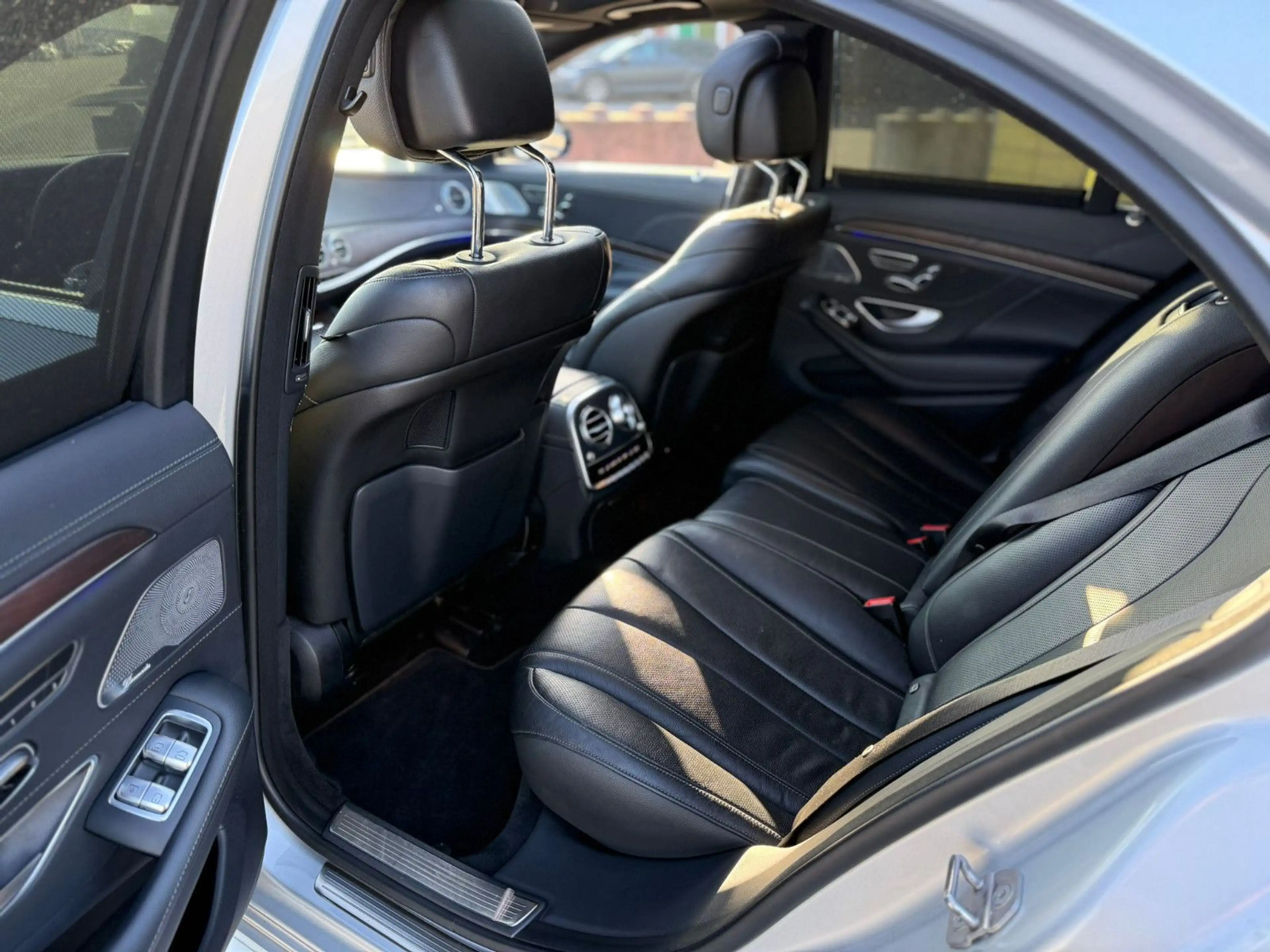 Mercedes-Benz S 350 d*AMG Paket*Panorama*Burmester*360° — photo 12