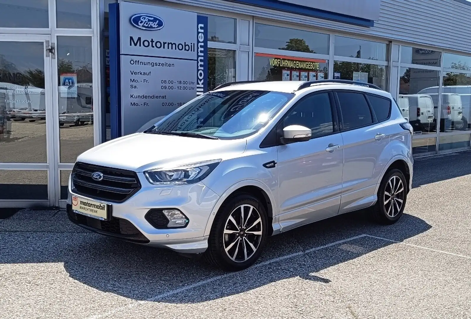 Ford Kuga 1,5 TDCi ST-Line Silber - 1