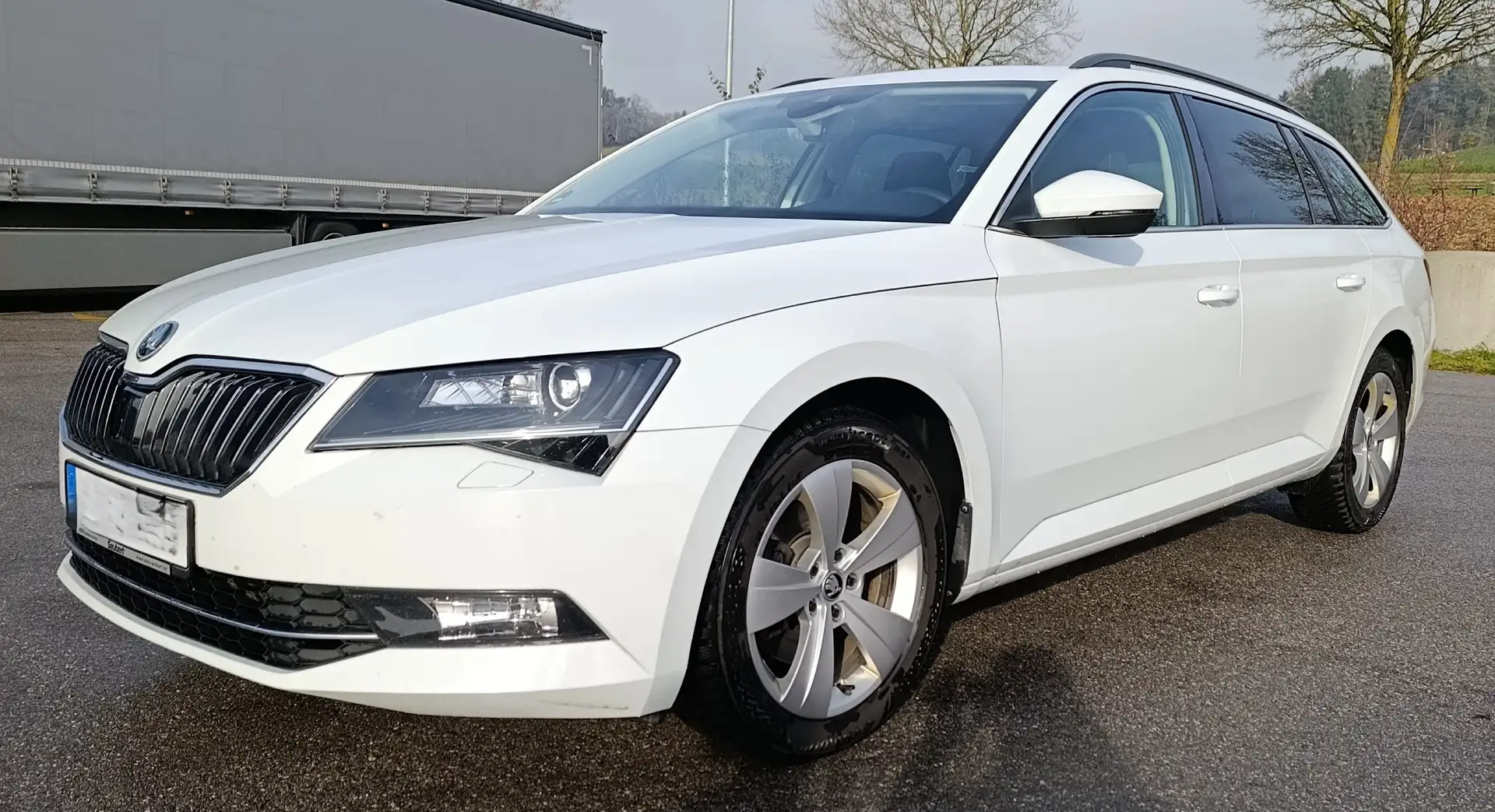 Skoda Superb Superb Combi 2.0 TDI Ambition Alb - 2