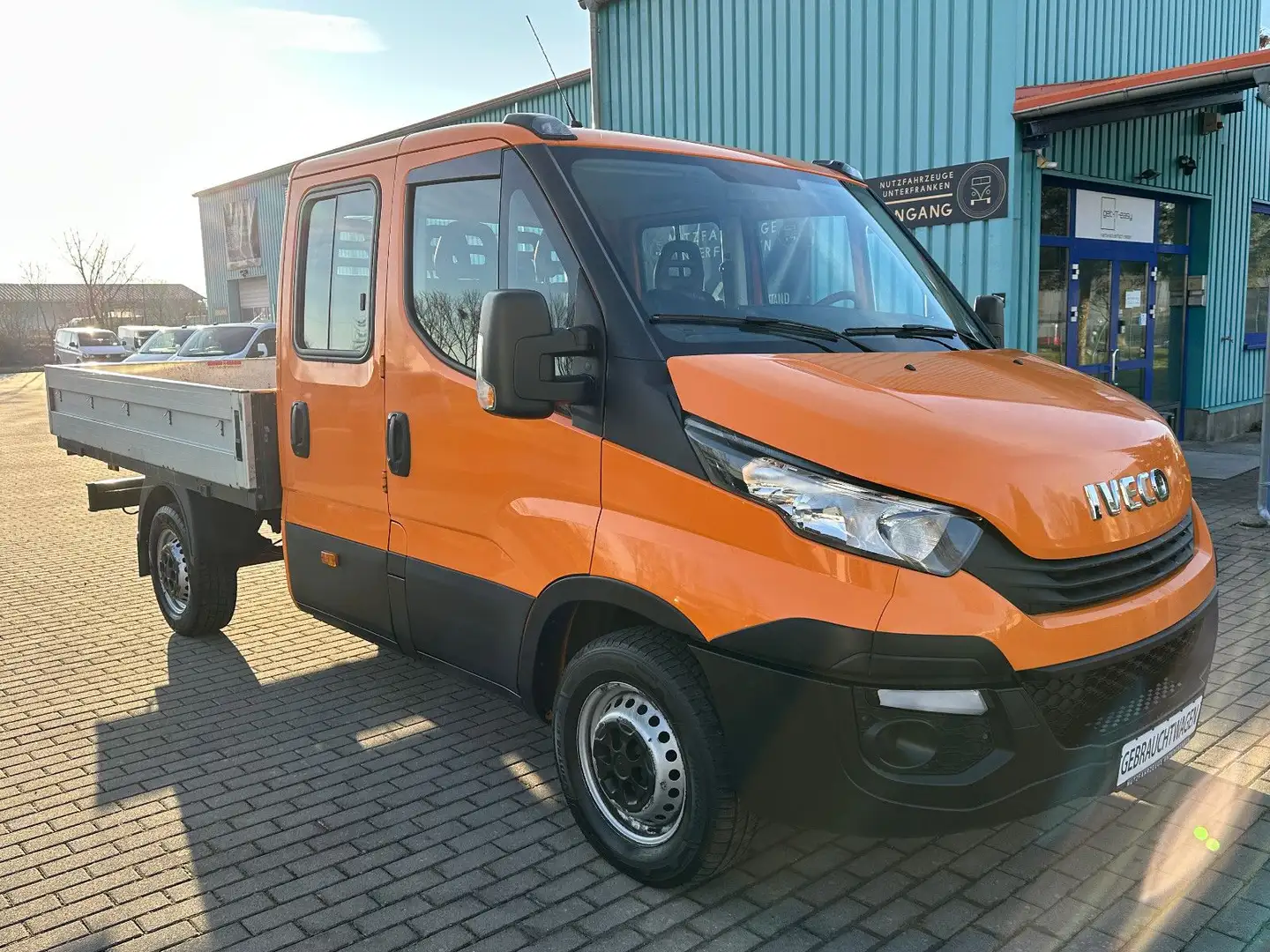 Iveco Daily DOKA 35S12/1.HD+AHK3.5T+7-SITZER+TÜV NEU Naranja - 1