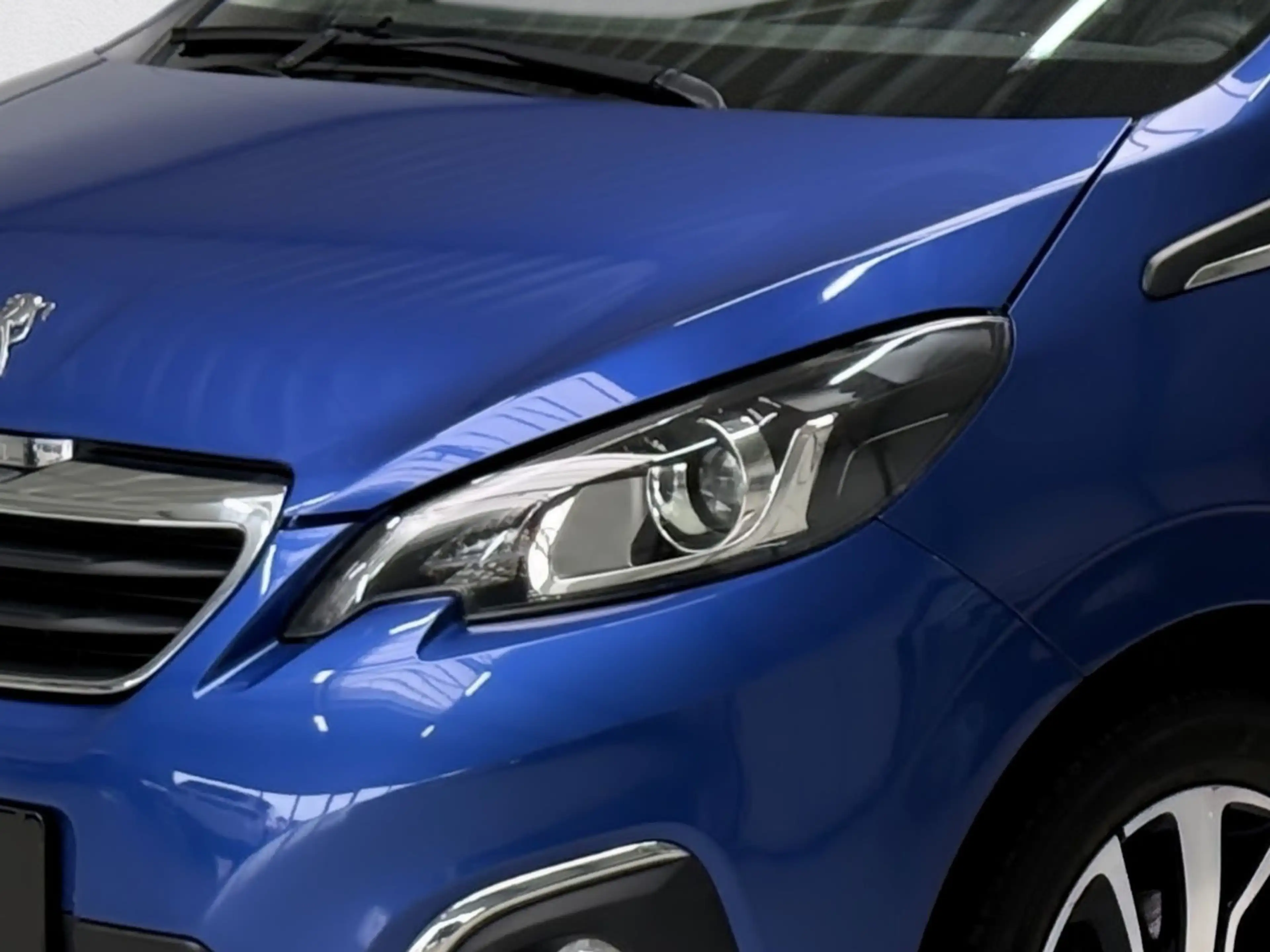 Peugeot 108 1.0 VTi Allure/NAVI/KAMERA/SHZ/KEYLESS/KLIMA — photo 2