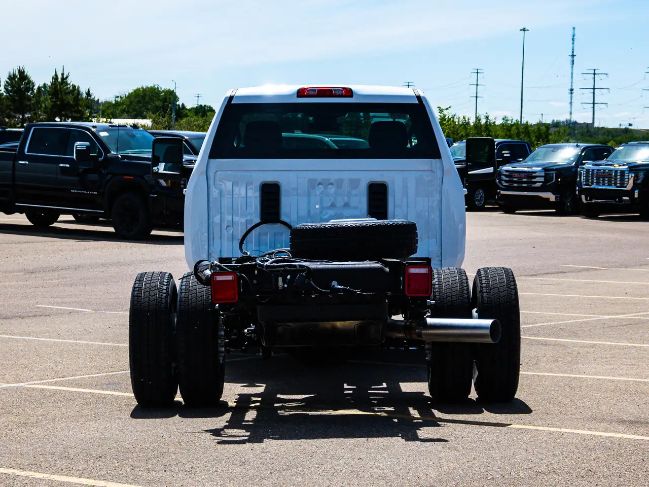 GMC Sierra 3500HD снимка GMC Sierra 3500HD