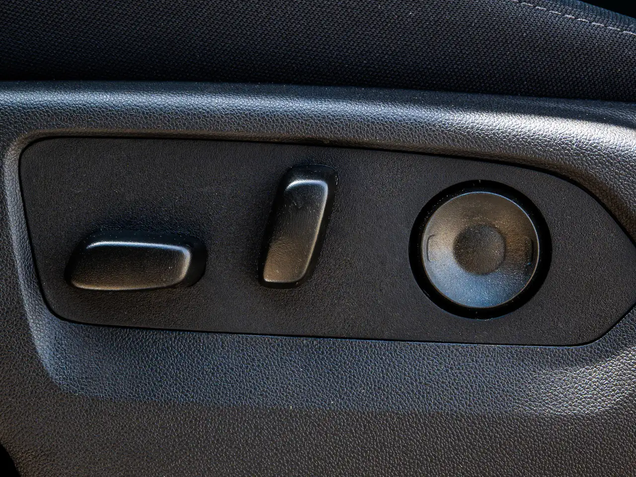 GMC Sierra 3500HD снимка GMC Sierra 3500HD