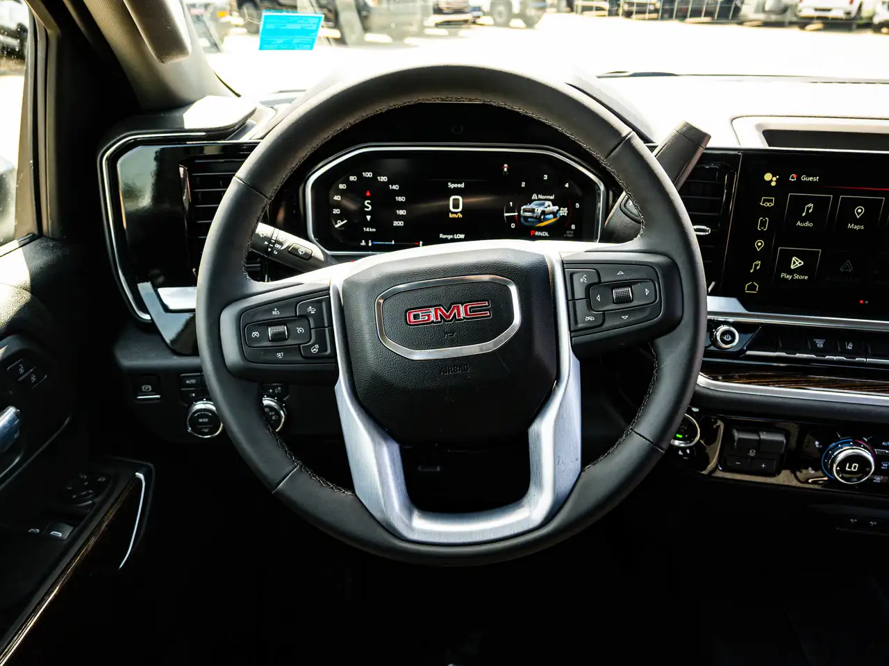 GMC Sierra 3500HD снимка GMC Sierra 3500HD