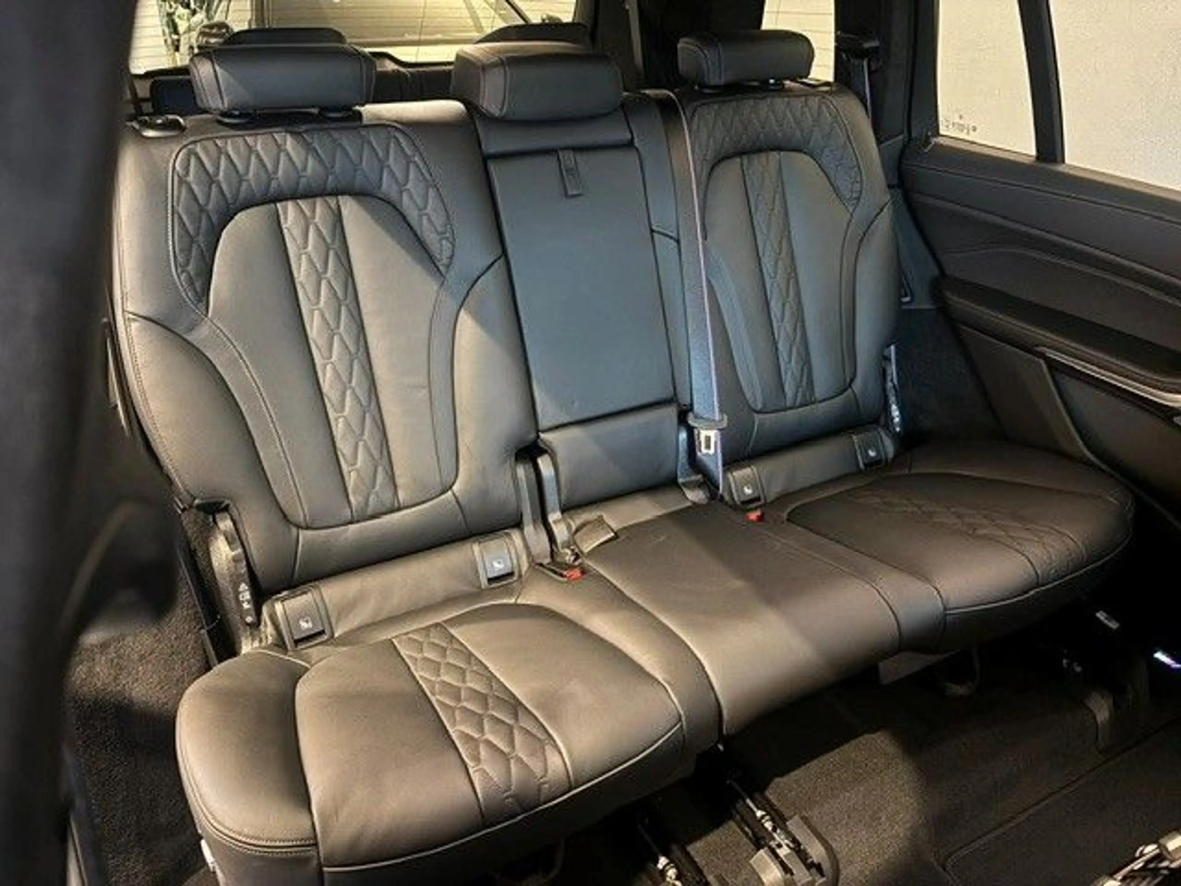 BMW X7 xDrive40d M Sportpaket *Businesskundenaktion* — photo 10