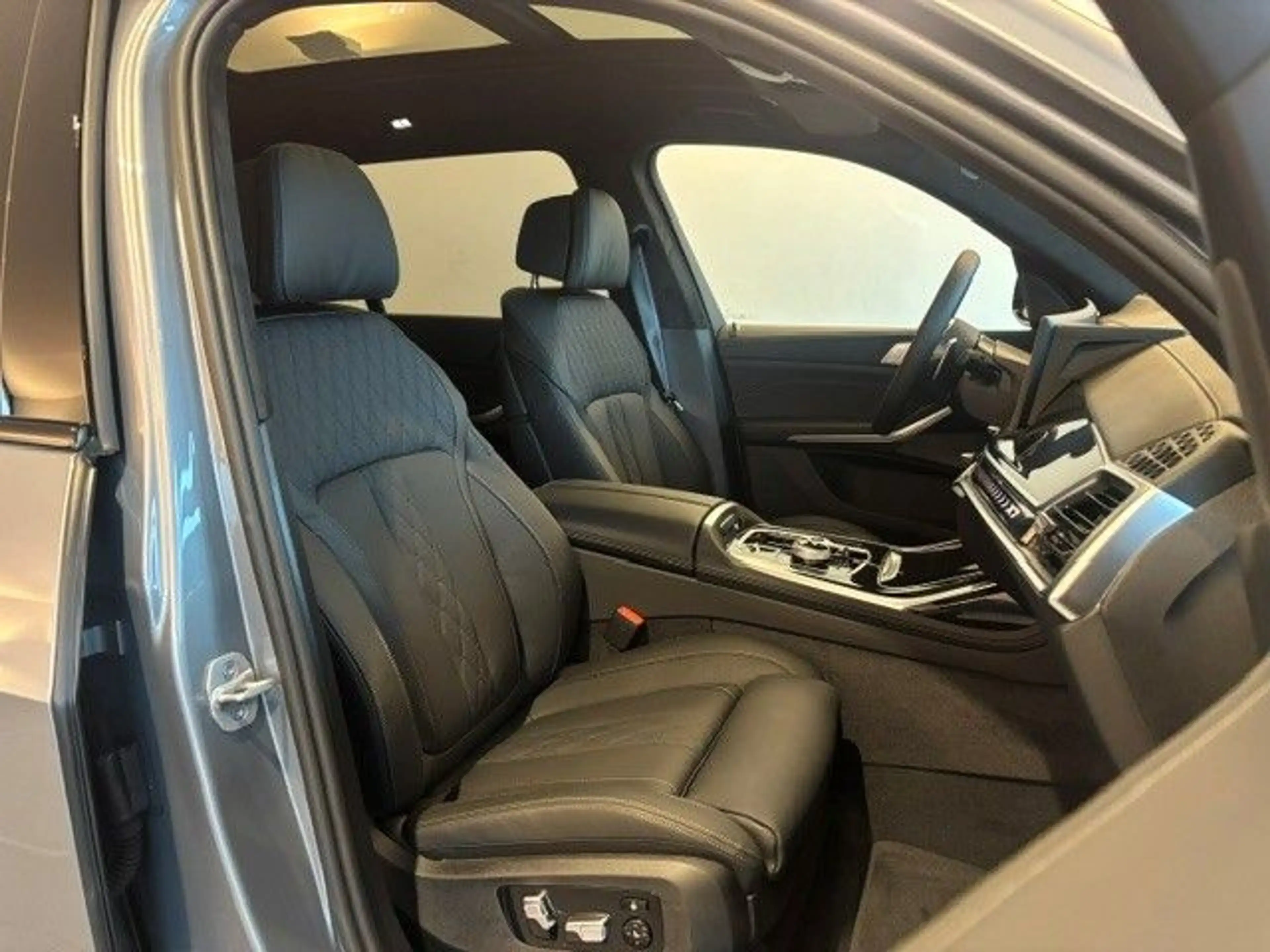 BMW X7 xDrive40d M Sportpaket *Businesskundenaktion* — photo 8