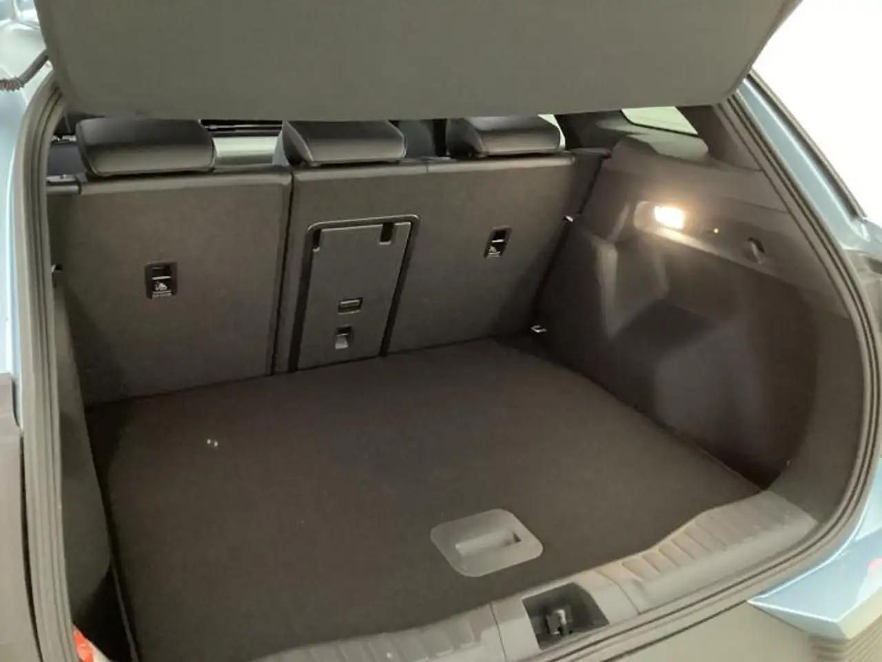 Ford Explorer RWD 125kw AHK+Massage+Wärmepu.+360°Kam 7