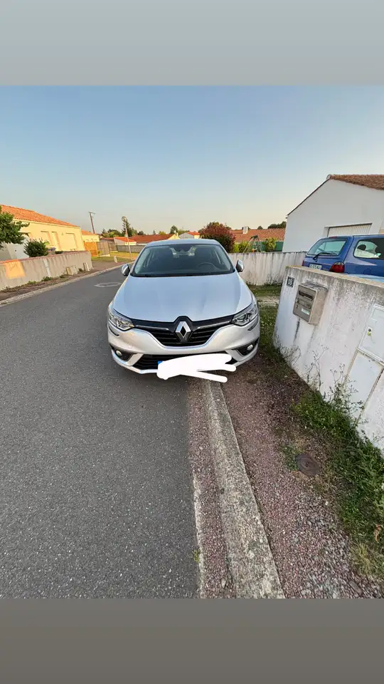 Renault Megane MÃ©gane IV Berline Blue dCi 115 Business