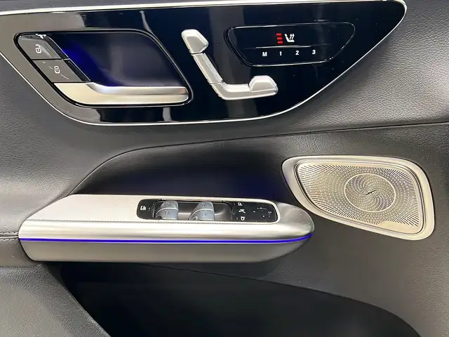 Mercedes-Benz GLC 200 view 13