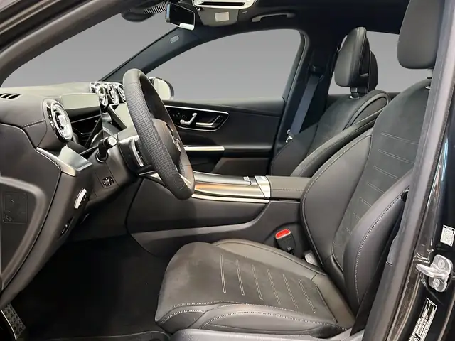 Mercedes-Benz GLC 200 view 8