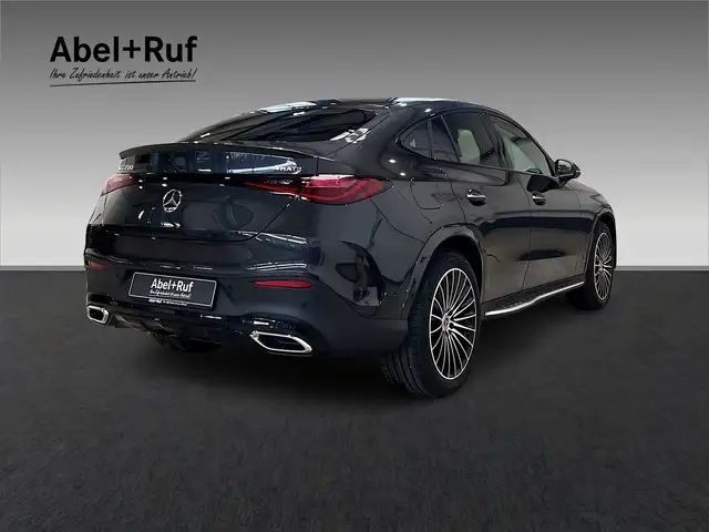 Mercedes-Benz GLC 200 view 5