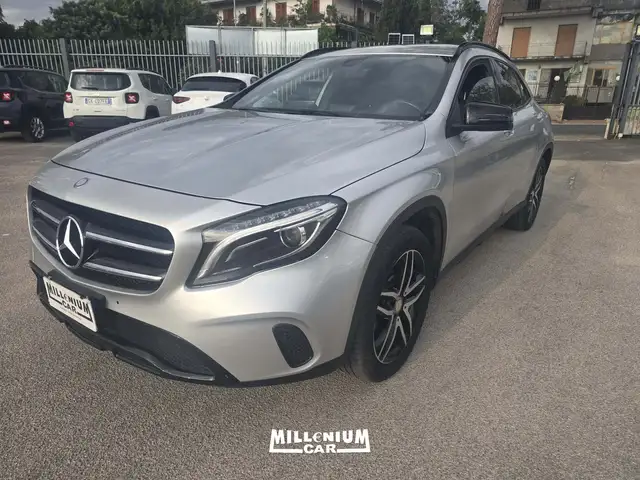 Mercedes-Benz GLA 200 GLA 200CDI PREMIUM CAMBIO AUTOMATICO