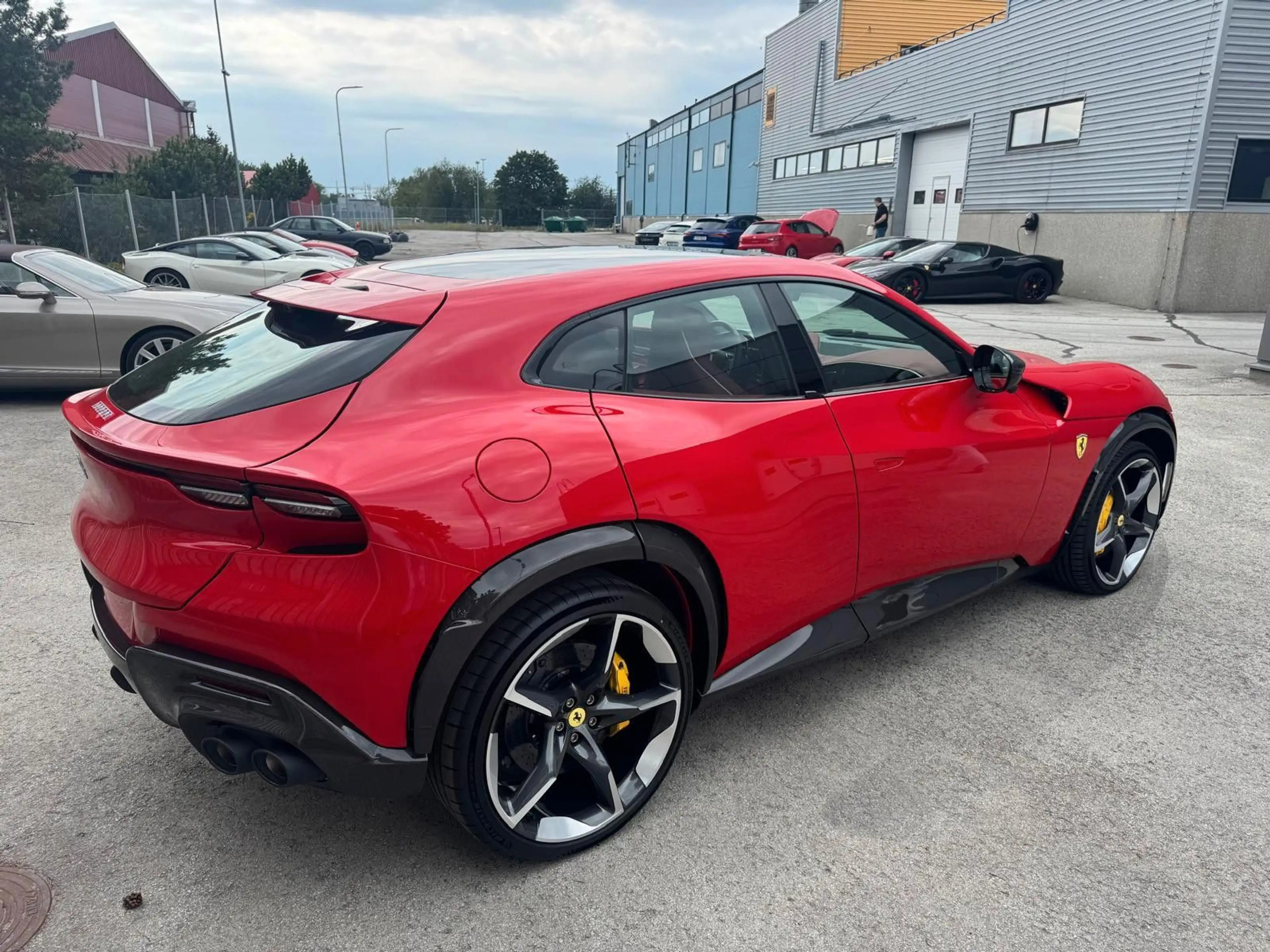 Ferrari Purosangue V12 DCT 4WD  produktion 2024 — photo 2