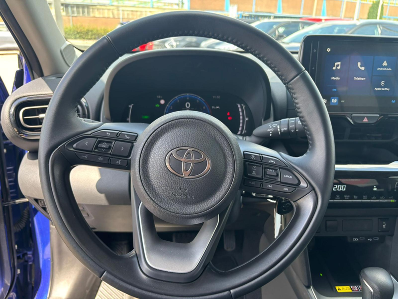 Toyota Yaris Cross 1.5 Hybrid 115 Business Plus Parkeersensoren voor — photo 2