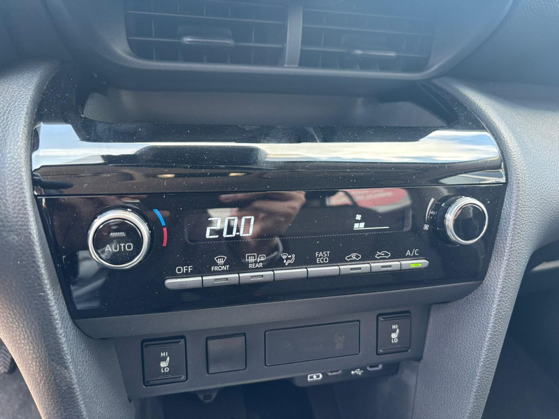 Toyota Yaris Cross 1.5 Hybrid 115 Business Plus Parkeersensoren voor — photo 12